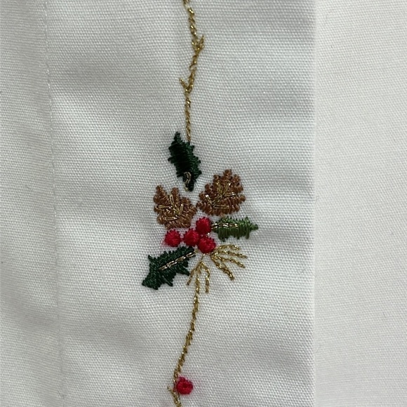 Vitg Embroidered Christmas Holly White Button Up Shirt Womens Size 10 Anne Elise - Picture 5 of 15